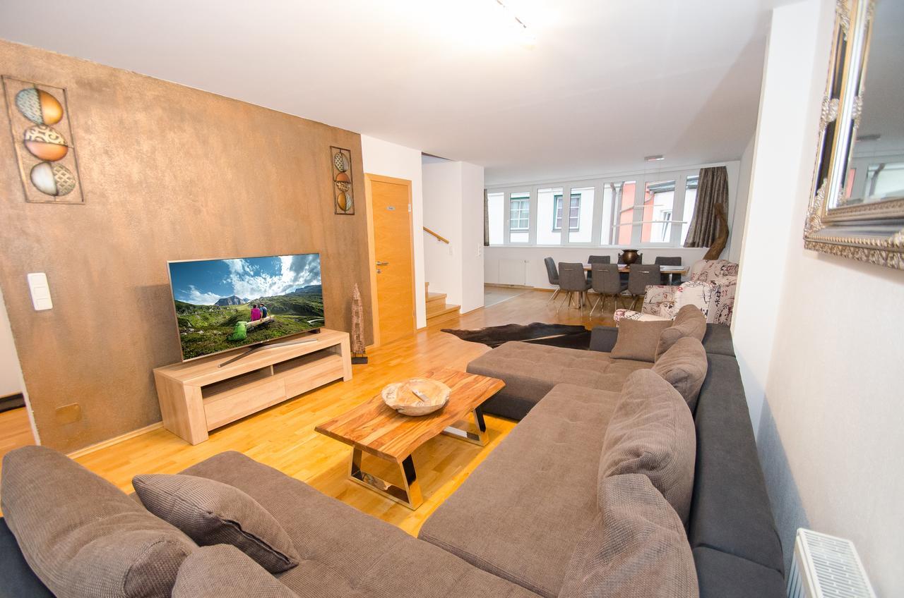 Penthouse Seven By All In One Apartments Цел ам Зее Екстериор снимка