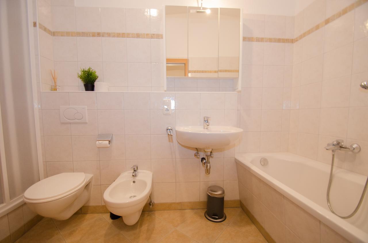 Penthouse Seven By All In One Apartments Цел ам Зее Екстериор снимка