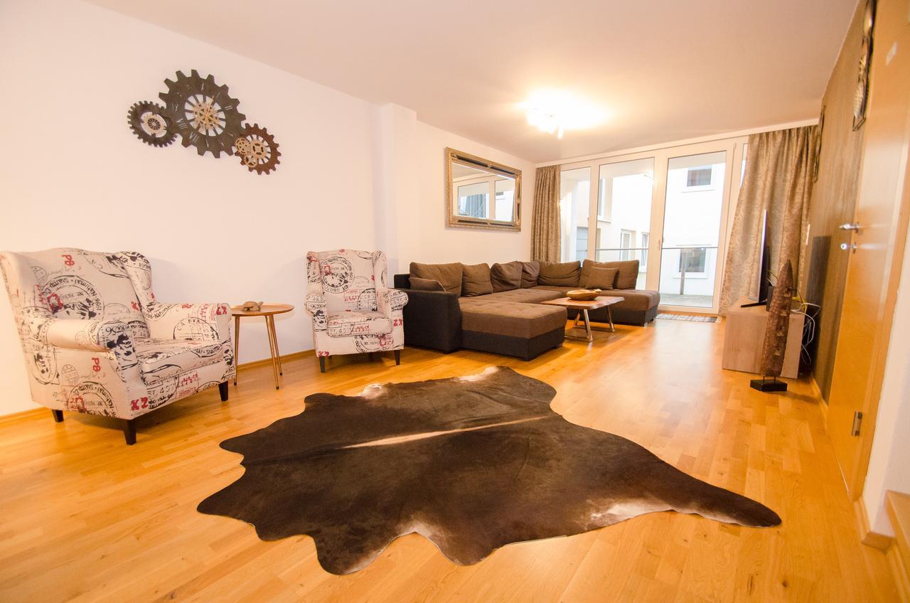 Penthouse Seven By All In One Apartments Цел ам Зее Екстериор снимка